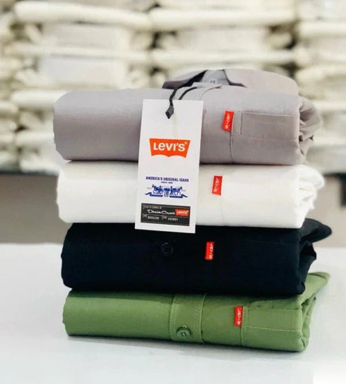Levi’s Trendy Plain Shirt – Smart Casual Outfit